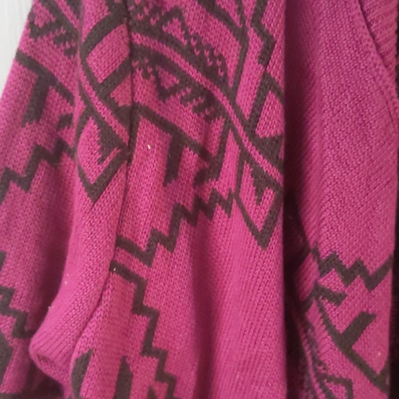 Magenta graphic open flowy cardigan - Picture 3 of 4